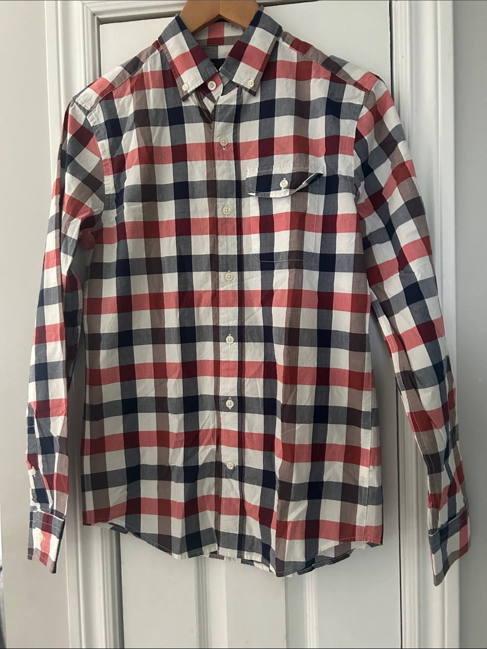 GAP Men's Red, Navy & White Checked Button-Down Shirt